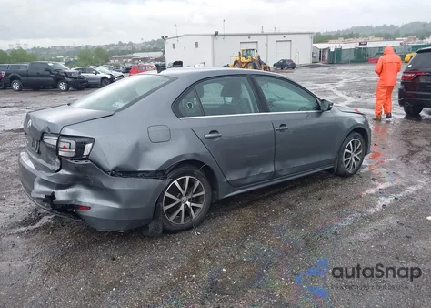 2017 Volkswagen Jetta 1.4T Se z USA, uszkodzony, nr VIN 3VWB67AJ5HM201924